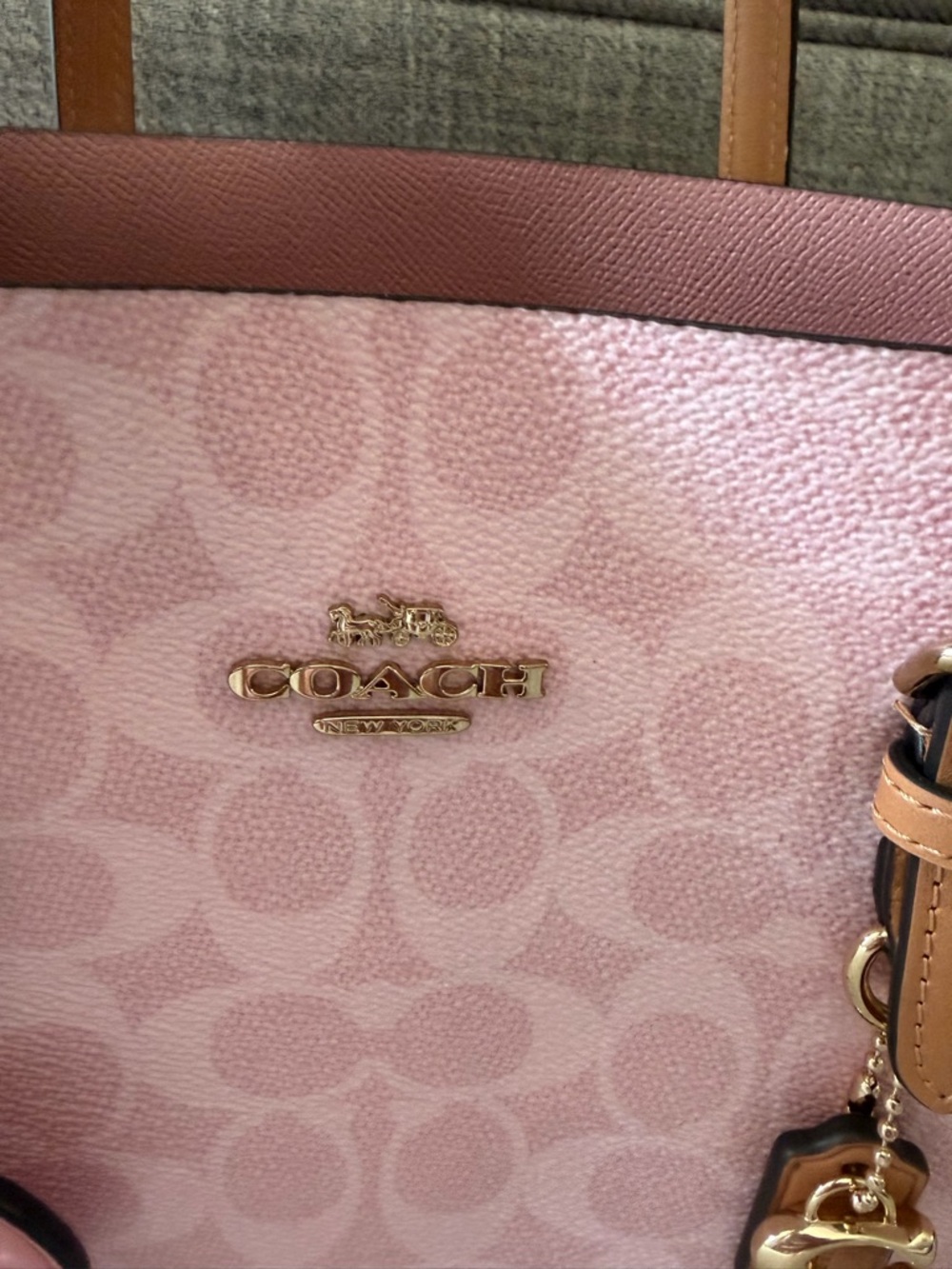 Coach 2026 Powder Pink Signature Mollie Tote with Tan Handles and Gold Hardware - Picture 4 of 10